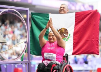 ¡Gloria Zarza da primera medalla de oro a México en Paralímpicos!