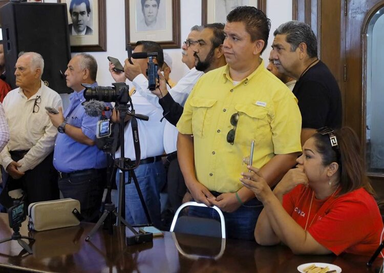 Informa Eduardo Gattás de acciones, servicios y atención de reportes ciudadanos