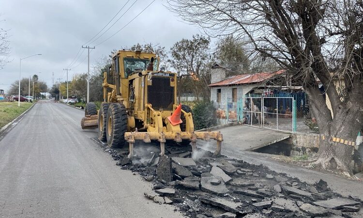 Invierte AVA 90 MDP en pavimentación y obra hidráulica
