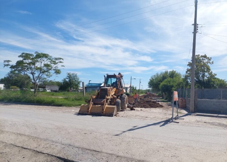 Invierte AVA 90 MDP en pavimentación y obra hidráulica