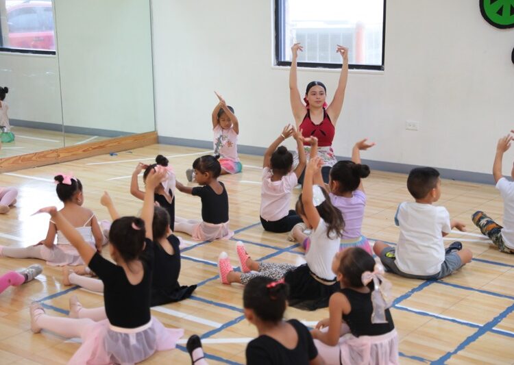 Invita Gobierno de NLD a unirse a talleres de iniciación artística