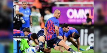 ‘Chicharito’ volvió a lesionarse; baja por varios días