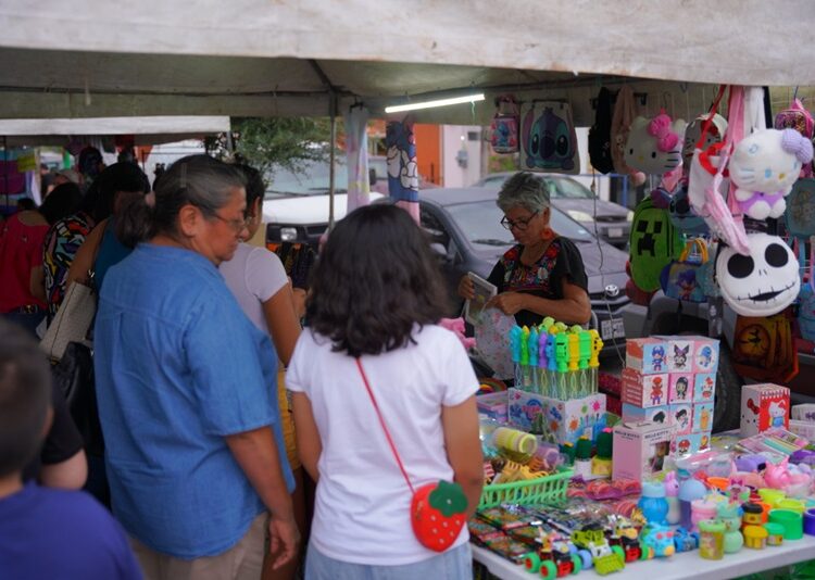 Más de 2 mil 800 emprendedores se benefician con Bazares UNE