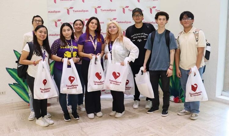 Impulsa SET apoyo a estudiantes en Nuevo León