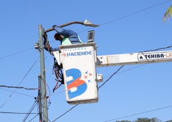 Ofrece Tampico mejor servicio de alumbrado público