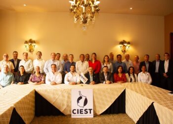 Participa secretario Gerardo Illoldi en sesión del CIEST en Tampico