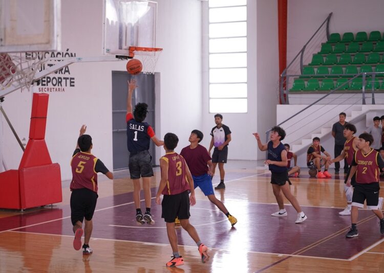 Participan más de 300 estudiantes en Festival Deportivo Patrio