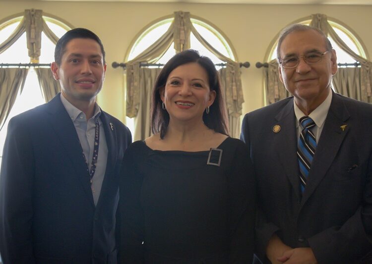 Ratifican ambos Laredos compromiso con la salud pública en Foro Binacional