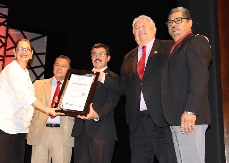 Recibe la UAT reconocimiento nacional por la calidad de sus programas educativos