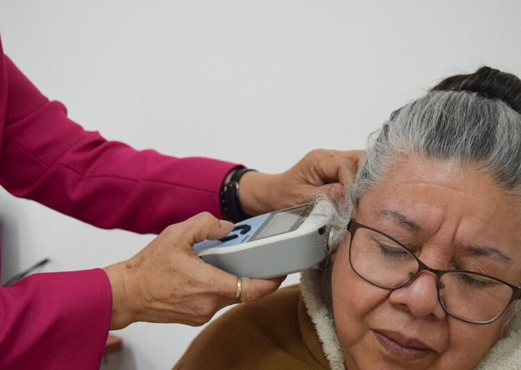 NLD apoya a personas con problemas auditivos