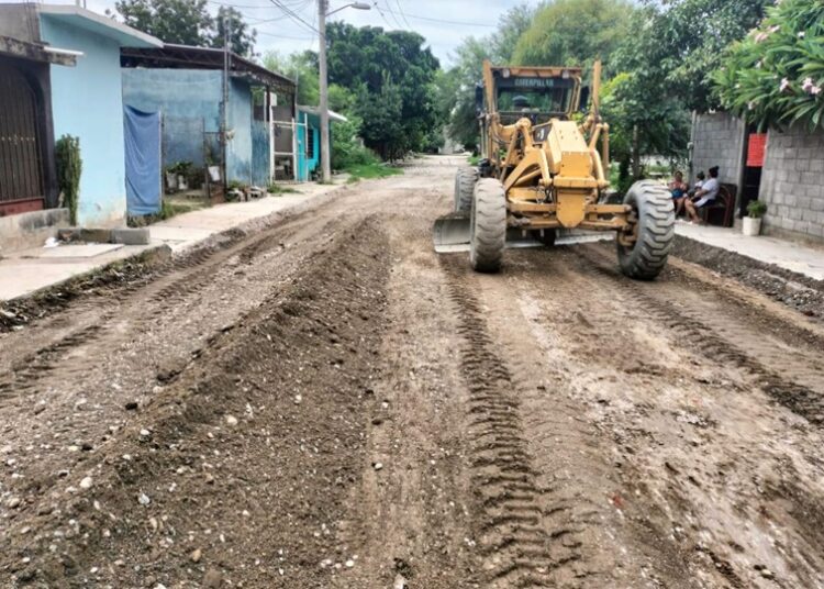 Rehabilita Municipio accesos y calles dañadas por lluvias