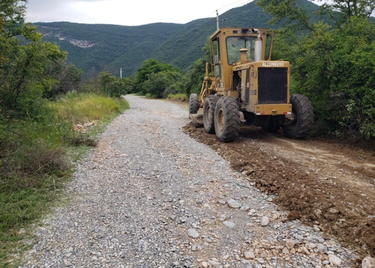 Rehabilita Municipio accesos y calles dañadas por lluvias
