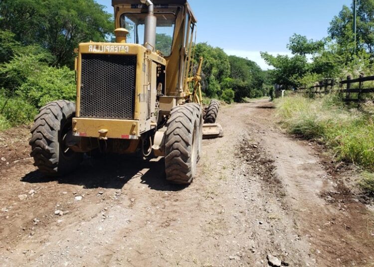 Rehabilita Municipio accesos y calles dañadas por lluvias