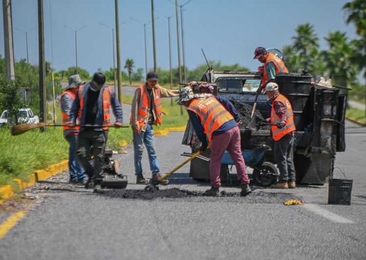 Rehabilita SOP 98 m2 de carpeta dañada en el Praxedis Balboa