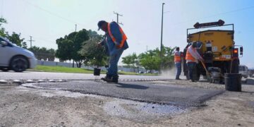 Restaura Municipio de Victoria 270 m2 más de bacheo en la ciudad