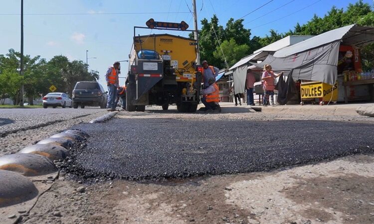 Restaura Municipio de Victoria 270 m2 más de bacheo en la ciudad
