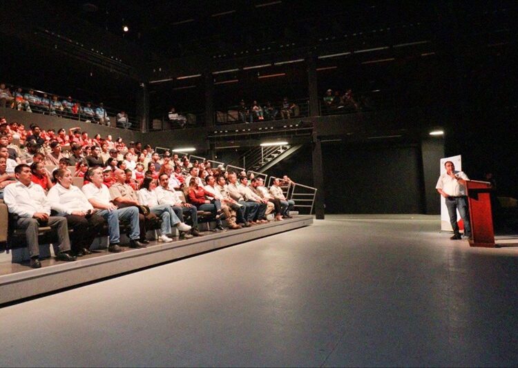 Se unen SEDUMA y estudiantes para reforestar laguna ‘La Escondida’ en Reynosa
