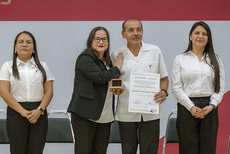 Reconoce y revaloriza Tamaulipas a las y los docentes por sus prácticas educativas