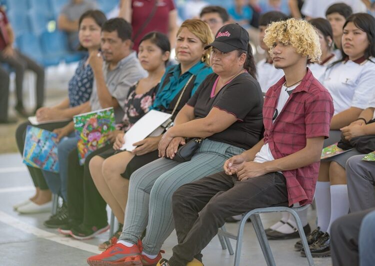Fortalecen alianza en beneficio de la educación de los adultos