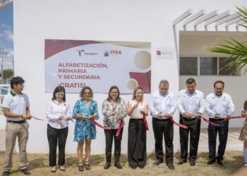 Fortalecen alianza en beneficio de la educación de los adultos