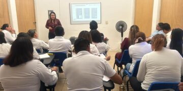 Capacita DEMA pláticas contra adicciones a adolescentes en internamiento