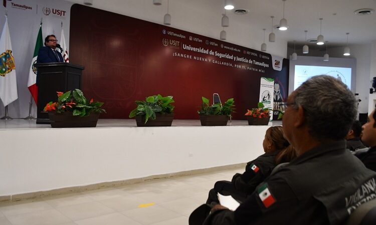 Recibe personal operativo de la SSPT conferencia de derechos humanos enfocada a migración