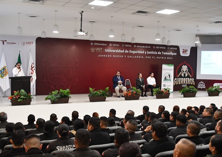 Recibe personal operativo de la SSPT conferencia de derechos humanos enfocada a migración