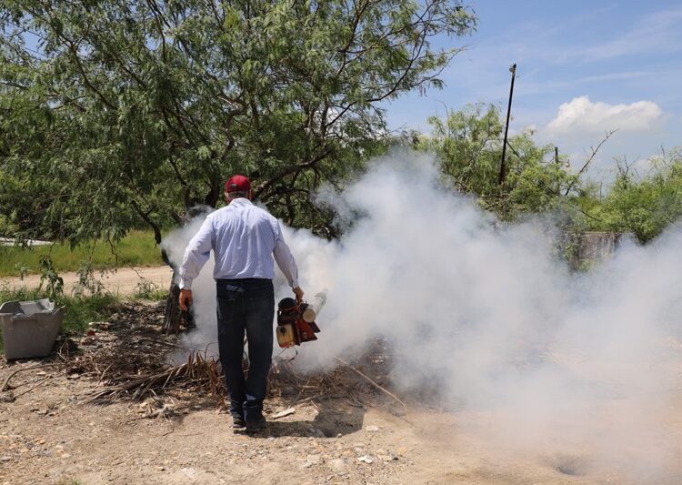 Fortalece SST acciones contra el dengue y pide eliminar criaderos