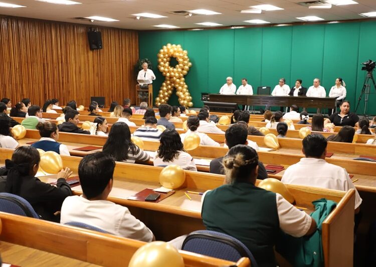 Fortalece SST conocimientos al personal médico sobre cáncer infantil
