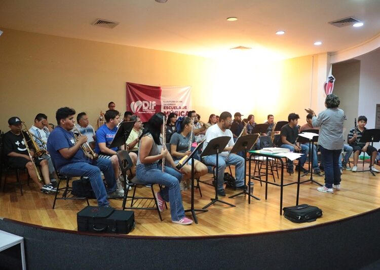 Se prepara Centenaria Banda de Música Municipal para brindar un concierto