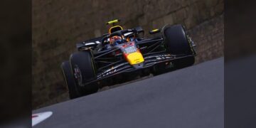 ‘Checo’ Pérez segundo en práctica 2 en Azerbaiyán