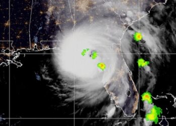 ‘Helene’ bajó a categoría 1 tras su paso por Florida