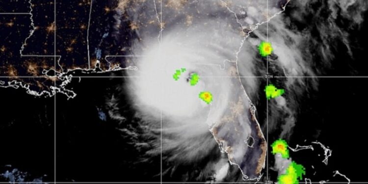 ‘Helene’ bajó a categoría 1 tras su paso por Florida