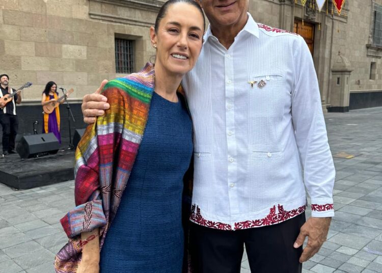 AVA asiste al Sexto Informe de Gobierno de AMLO