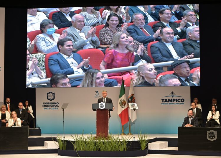 Escribimos la historia de Tampico con obras que brillarán por siempre: Chucho Nader