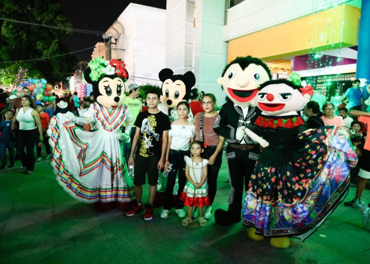 Vivan las mujeres y los hombres de la transformación: Américo