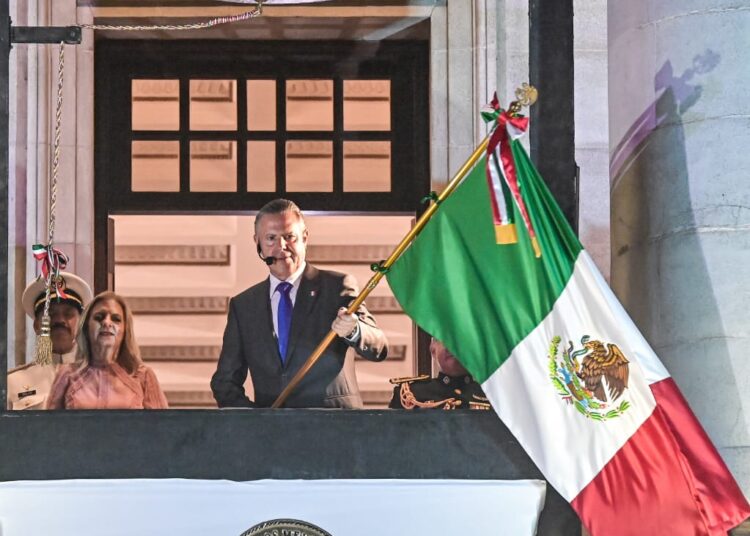 Emotiva ceremonia del Grito de Independencia en Tampico