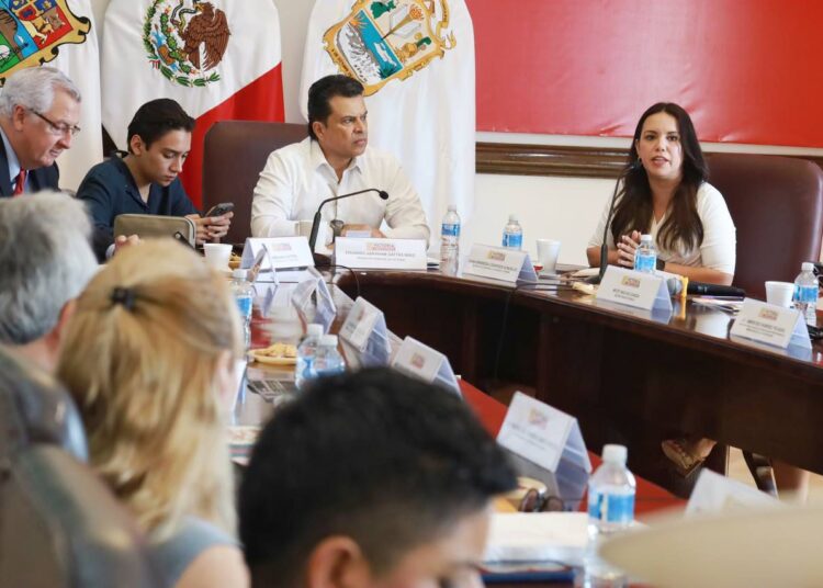 Organismos ciudadanos avalan Plan de Gobierno de Lalo Gattás