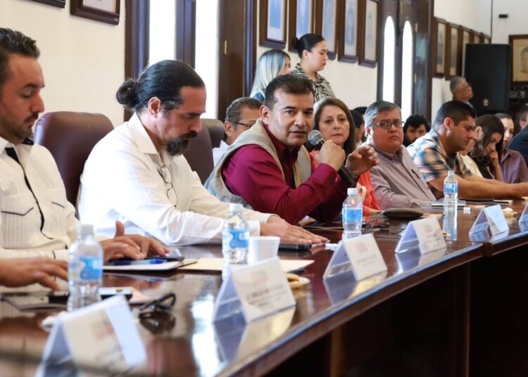 Organismos ciudadanos avalan Plan de Gobierno de Lalo Gattás