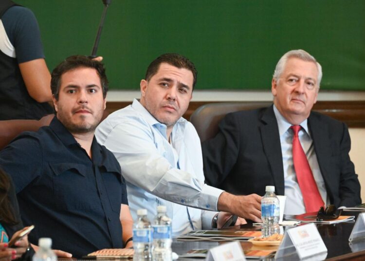 Organismos ciudadanos avalan Plan de Gobierno de Lalo Gattás