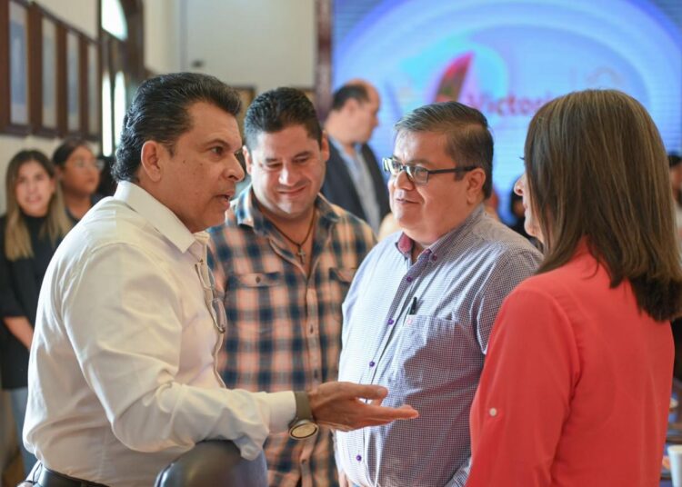 Organismos ciudadanos avalan Plan de Gobierno de Lalo Gattás