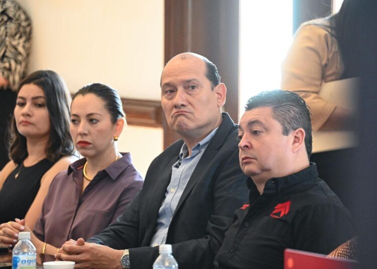 Organismos ciudadanos avalan Plan de Gobierno de Lalo Gattás