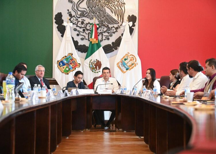 Organismos ciudadanos avalan Plan de Gobierno de Lalo Gattás