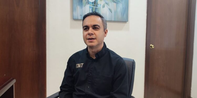 «En riesgo el acceso a la información”: Comisionado del ITAIT