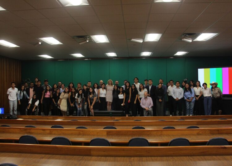 Alumnos de Comunicación de la UAT presentan “Iturbide: Mis Últimos Días”