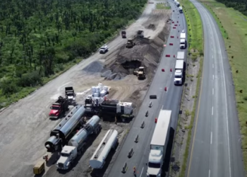 Siguen los atorones en la Monterrey-Nuevo Laredo