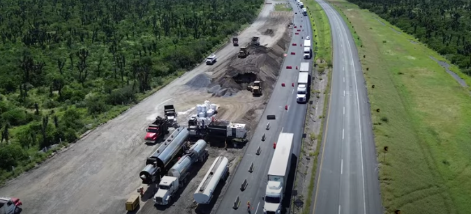 Siguen los atorones en la Monterrey-Nuevo Laredo