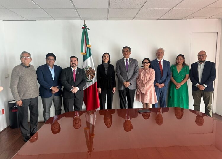 Consigue gobernador apoyos para recinto fiscal y proyectos de energía y gas