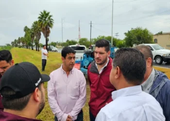 Alcalde de Matamoros atiende a sectores inundados