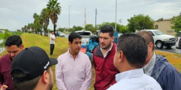 Alcalde de Matamoros atiende a sectores inundados